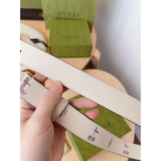 Replica Cintura sottile Gucci GG Marmont 625839 30mm Oro imitazioni Miglior Prezzo Cintura sottile Gucci GG Marmont 625839 30mm Oro Replica