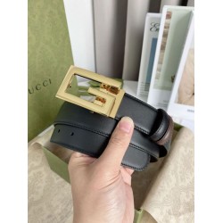 Cintura reversibile Gucci con fibbia G quadrata 626974 Hardware dorato Cintura reversibile Gucci con fibbia G quadrata 626974 Hardware dorato