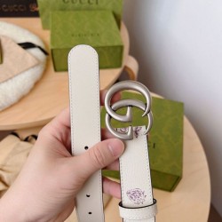 Replica Cintura sottile Gucci GG Marmont 625839 30mm Argento imitazioni Miglior Prezzo Cintura sottile Gucci GG Marmont 625839 30mm Argento Replica