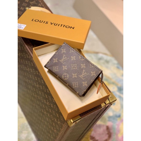 Replica Borsa da toilette Louis Vuitton 15 Borsa per cosmetici M47546 imitazioni Miglior Prezzo Borsa da toilette Louis Vuitton 15 Borsa per cosmetici M47546 Replica