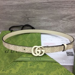 Cintura sottile Gucci GG Marmont 409417 20mm