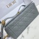 Replica Perfetta Dior Caro Media Cannage Grigio imitazioni Miglior Prezzo Replica Perfetta Dior Caro Media Cannage Grigio