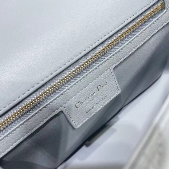 Replica Perfetta Dior Caro Media Cannage Grigio imitazioni Miglior Prezzo Replica Perfetta Dior Caro Media Cannage Grigio