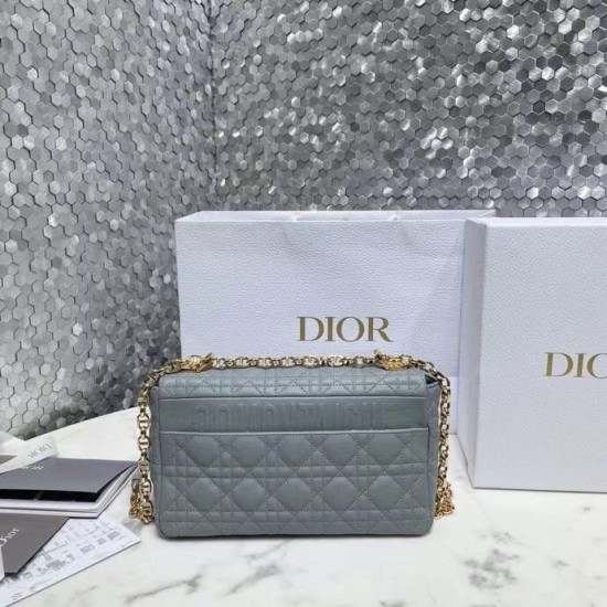 Replica Perfetta Dior Caro Media Cannage Grigio imitazioni Miglior Prezzo Replica Perfetta Dior Caro Media Cannage Grigio