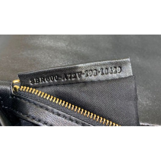 Replica Perfetta baguette media Fendi motivo FF nera imitazioni Miglior Prezzo Replica Perfetta baguette media Fendi motivo FF nera