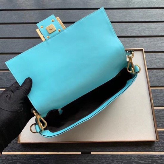 Miglior Prezzo Borse Firmate Replica Baguette Media Fendi Motivo FF Azzurro 