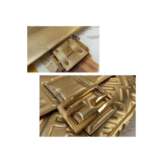 Replica Borsa grande Fendi Baguette con motivo FF oro imitazioni Miglior Prezzo Borsa grande Fendi Baguette con motivo FF oro Replica