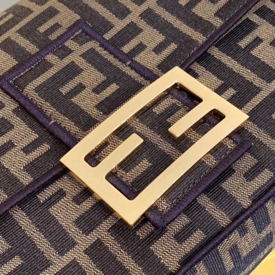 Replica Borsa grande Fendi Baguette in tessuto FF con finiture nere imitazioni Miglior Prezzo Borsa grande Fendi Baguette in tessuto FF con finiture nere Replica