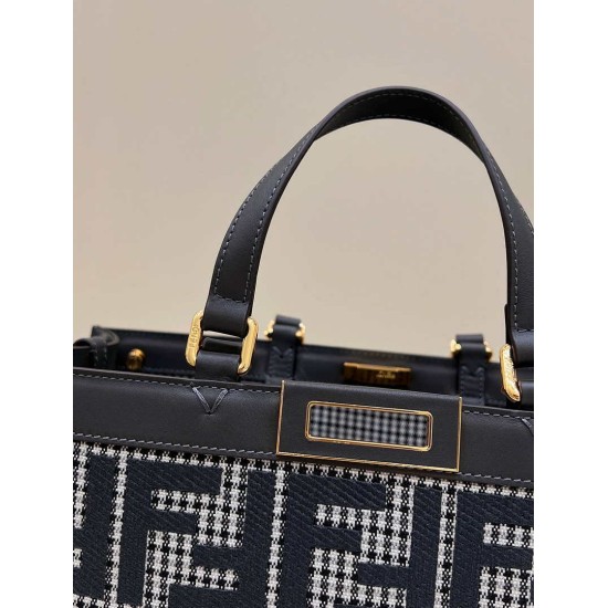 Replica Shopper Fendi X-Tote in lana pied de poule con ricamo FF 8BH374 Grigia imitazioni Miglior Prezzo Shopper Fendi X-Tote in lana pied de poule con ricamo FF 8BH374 Grigia Replica