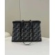 Replica Shopper Fendi X-Tote in lana pied de poule con ricamo FF 8BH374 Grigia imitazioni Miglior Prezzo Shopper Fendi X-Tote in lana pied de poule con ricamo FF 8BH374 Grigia Replica
