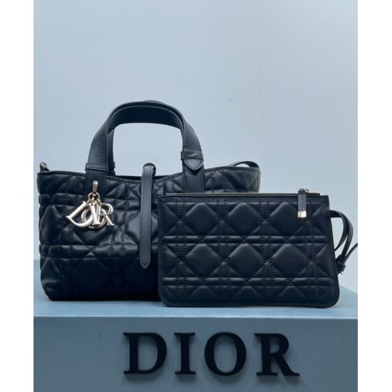 Replica Borsa Christian Dior piccola/media Dior Toujours nera imitazioni Miglior Prezzo Borsa Christian Dior piccola/media Dior Toujours nera Replica