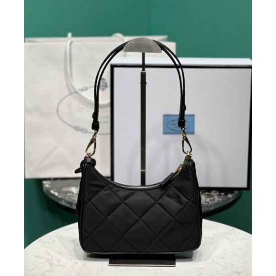 Replica Imitazione Miniborsa Prada Re-Nylon 1BC204 Nera imitazioni Miglior Prezzo Imitazione Miniborsa Prada Re-Nylon 1BC204 Nera Replica