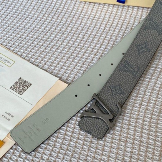 Replica Cintura reversibile Louis Vuitton Louis Vuitton Shape MNG da arrampicata 40 mm M0572V imitazioni Miglior Prezzo Cintura reversibile Louis Vuitton Louis Vuitton Shape MNG da arrampicata 40 mm M0572V Replica