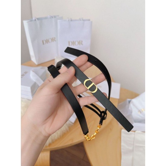Replica Cintura Dior Caro 15MM in pelle di vitello e catena Nera imitazioni Miglior Prezzo Cintura Dior Caro 15MM in pelle di vitello e catena Nera Replica