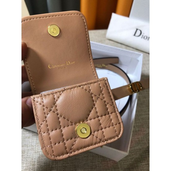 Replica Cintura Dior Caro 15MM con custodia rimovibile Beige imitazioni Miglior Prezzo Cintura Dior Caro 15MM con custodia rimovibile Beige Replica