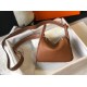Replica Borsa Hermes Lindy Mini Clemence in pelle di vitello dorata imitazioni Miglior Prezzo Borsa Hermes Lindy Mini Clemence in pelle di vitello dorata Replica