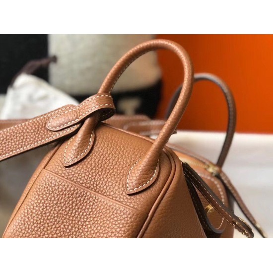 Replica Borsa Hermes Lindy Mini Clemence in pelle di vitello dorata imitazioni Miglior Prezzo Borsa Hermes Lindy Mini Clemence in pelle di vitello dorata Replica