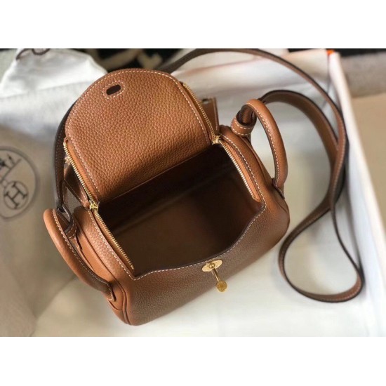 Replica Borsa Hermes Lindy Mini Clemence in pelle di vitello dorata imitazioni Miglior Prezzo Borsa Hermes Lindy Mini Clemence in pelle di vitello dorata Replica
