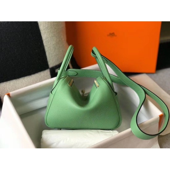 Replica Borsa Hermes Lindy Mini Clemence in pelle di vitello verde imitazioni Miglior Prezzo Borsa Hermes Lindy Mini Clemence in pelle di vitello verde Replica