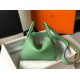 Replica Borsa Hermes Lindy Mini Clemence in pelle di vitello verde imitazioni Miglior Prezzo Borsa Hermes Lindy Mini Clemence in pelle di vitello verde Replica