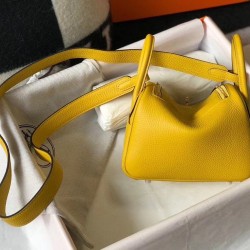 Replica Borsa Hermes Lindy Mini Clemence in pelle di vitello gialla imitazioni Miglior Prezzo Borsa Hermes Lindy Mini Clemence in pelle di vitello gialla Replica