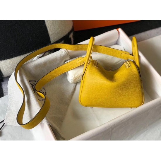 Replica Borsa Hermes Lindy Mini Clemence in pelle di vitello gialla imitazioni Miglior Prezzo Borsa Hermes Lindy Mini Clemence in pelle di vitello gialla Replica
