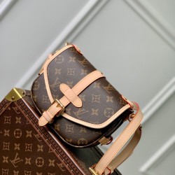 Replica Borsa Louis Vuitton Saumur BB in tela monogramma M46740 imitazioni Miglior Prezzo Borsa Louis Vuitton Saumur BB in tela monogramma M46740 Replica