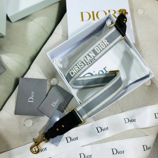 Replica falso Tracolla regolabile con ricamo Dior Grigia imitazioni Miglior Prezzo falso Tracolla regolabile con ricamo Dior Grigia Replica