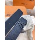 Dupe Cintura Louis Vuitton Initiales 35mm Taiga M0001Q imitazioni perfette Replica Cintura Louis Vuitton Initiales 35mm Taiga M0001Q Griffate