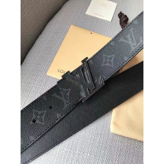 Dupe LV Initiales 40MM Cintura reversibile Taiga M0157V imitazioni perfette Replica LV Initiales 40MM Cintura reversibile Taiga M0157V Griffate