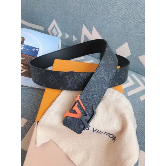 Dupe Spray Louis Vuitton 40mm Cintura reversibile Monogram Eclipse M0331V imitazioni perfette Replica Spray Louis Vuitton 40mm Cintura reversibile Monogram Eclipse M0331V Griffate