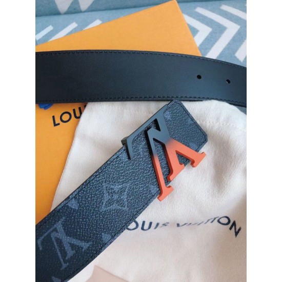 Dupe Spray Louis Vuitton 40mm Cintura reversibile Monogram Eclipse M0331V imitazioni perfette Replica Spray Louis Vuitton 40mm Cintura reversibile Monogram Eclipse M0331V Griffate