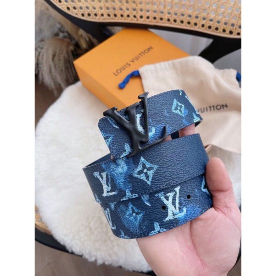 Dupe Cintura Louis Vuitton Shape 40mm Motivo Monogram M0359V imitazioni perfette Replica Cintura Louis Vuitton Shape 40mm Motivo Monogram M0359V Griffate