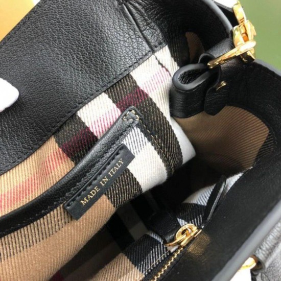 Replica Burberry Buckle Bag 0221 Nero Outlet Burberry Buckle Bag 0221 Nero imitazioni perfette