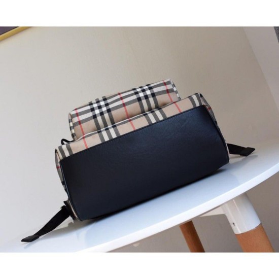 Replica Zaino Burberry con motivo Vintage check e icona Stripe Outlet Zaino Burberry con motivo Vintage check e icona Stripe imitazioni perfette