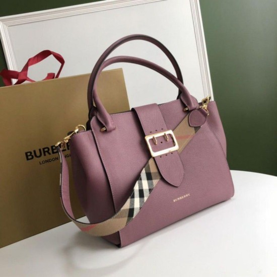 Replica Burberry Buckle Borse 0221 Rose Outlet Burberry Buckle Borse 0221 Rose imitazioni perfette