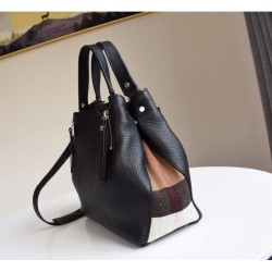 Borsa a mano Burberry Nera imitazioni perfette