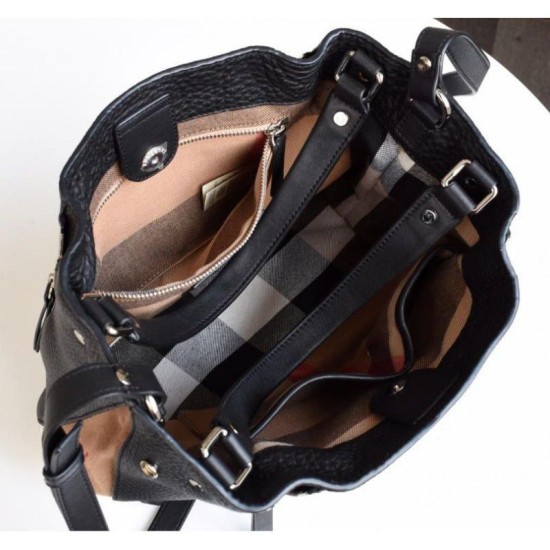 Replica Borsa a mano Burberry Nera Outlet Borsa a mano Burberry Nera imitazioni perfette