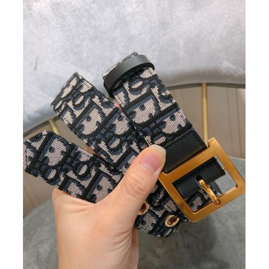 replica Cintura Christian Dior Diorquake Dior Oblique da donna blu scuro Dupe Perfetta Cloni Firmate replica Cintura Christian Dior Diorquake Dior Oblique da donna blu scuro imitazioni