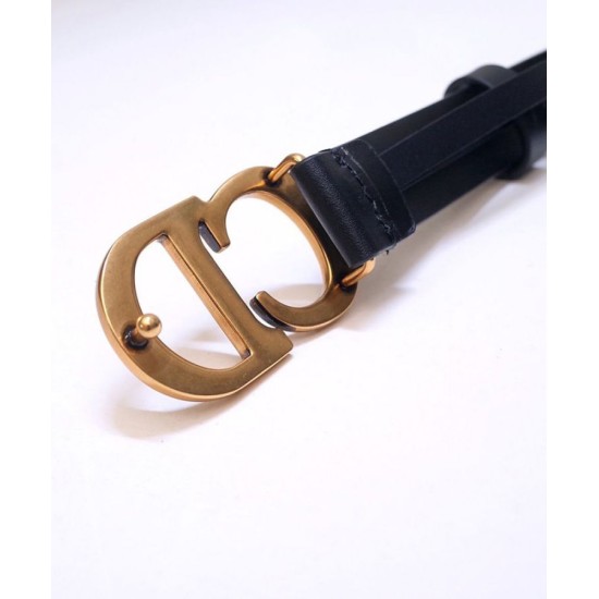 replica Cintura in pelle di vitello Saddle Christian Dior Nera Dupe Perfetta Cloni Firmate replica Cintura in pelle di vitello Saddle Christian Dior Nera imitazioni