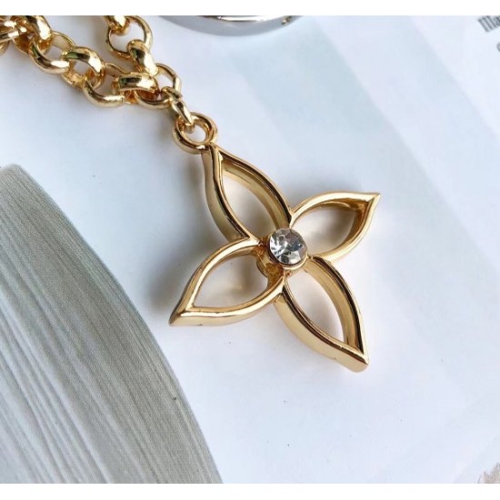 Flower Finesse Chain Borse Charm M68998 Dupe Perfetta Cloni Firmate Flower Finesse Chain Borse Charm M68998 imitazioni