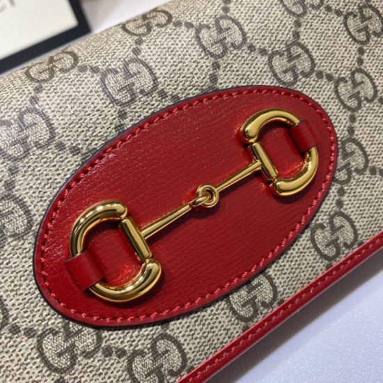 Portafoglio Gucci Horsebit 1955 con catena 621892 Rosso Portafoglio Gucci Horsebit 1955 con catena 621892 Rosso