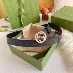 Pari Cintura Gucci GG con fibbia Doppia G 625839