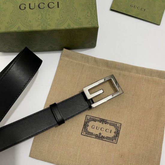 Gucci Cintura reversibile con fibbia G Square 626974 Nero Argento Gucci Cintura reversibile con fibbia G Square 626974 Nero Argento