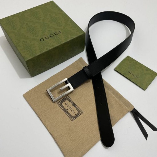 Gucci Cintura reversibile con fibbia G Square 626974 Nero Argento Gucci Cintura reversibile con fibbia G Square 626974 Nero Argento