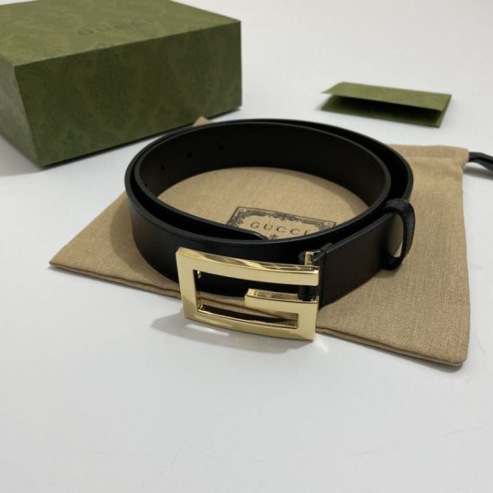 Gucci Cintura reversibile con fibbia G Square 626974 Black Gold Gucci Cintura reversibile con fibbia G Square 626974 Black Gold