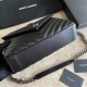 Borsa a tracolla YSL Saint Laurent Medium Envelope Kate Chain Mix Matelasse Nero Argento Borsa a tracolla YSL Saint Laurent Medium Envelope Kate Chain Mix Matelasse Nero Argento