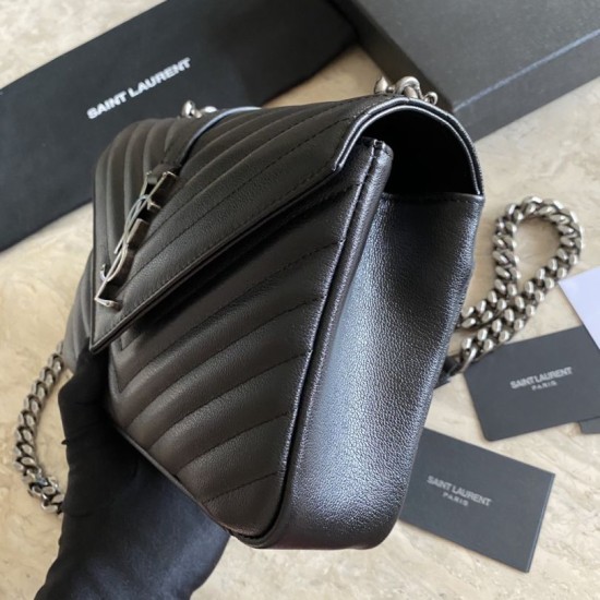 Borsa a tracolla YSL Saint Laurent Medium Envelope Kate Chain Mix Matelasse Nero Argento Borsa a tracolla YSL Saint Laurent Medium Envelope Kate Chain Mix Matelasse Nero Argento