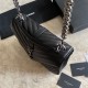 Borsa a tracolla YSL Saint Laurent Medium Envelope Kate Chain Mix Matelasse Nero Argento Borsa a tracolla YSL Saint Laurent Medium Envelope Kate Chain Mix Matelasse Nero Argento