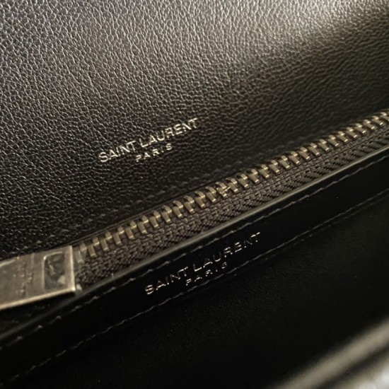 Borsa a tracolla YSL Saint Laurent Medium Envelope Kate Chain Mix Matelasse Nero Argento Borsa a tracolla YSL Saint Laurent Medium Envelope Kate Chain Mix Matelasse Nero Argento